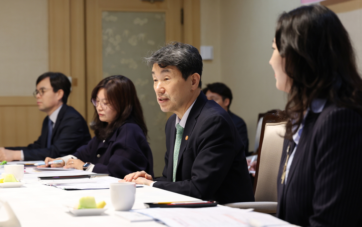 이주호 부총리 겸 교육부 장관은 10월 30일(수), 정부서울청사에서 ‘장애학생 통합교육 여건 개선’을 주제로 학부모 및 특수교사들과 제52차 ‘함께차담회’를 개최했다.