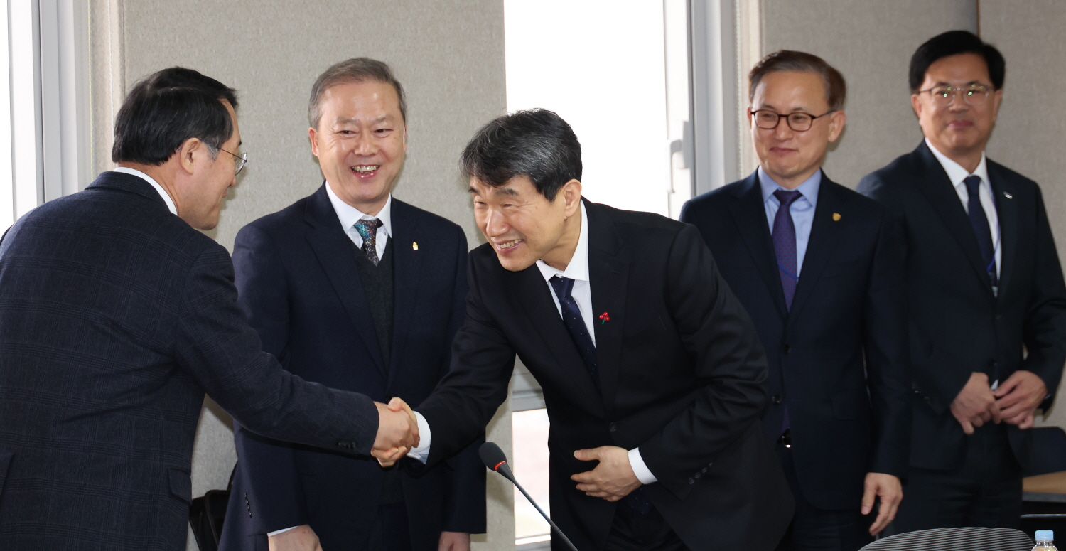 이주호 부총리 겸 교육부 장관은 1월 20일(월), 정부세종청사에서 국가거점국립대학교 총장협의회와 간담회를 개최했다.