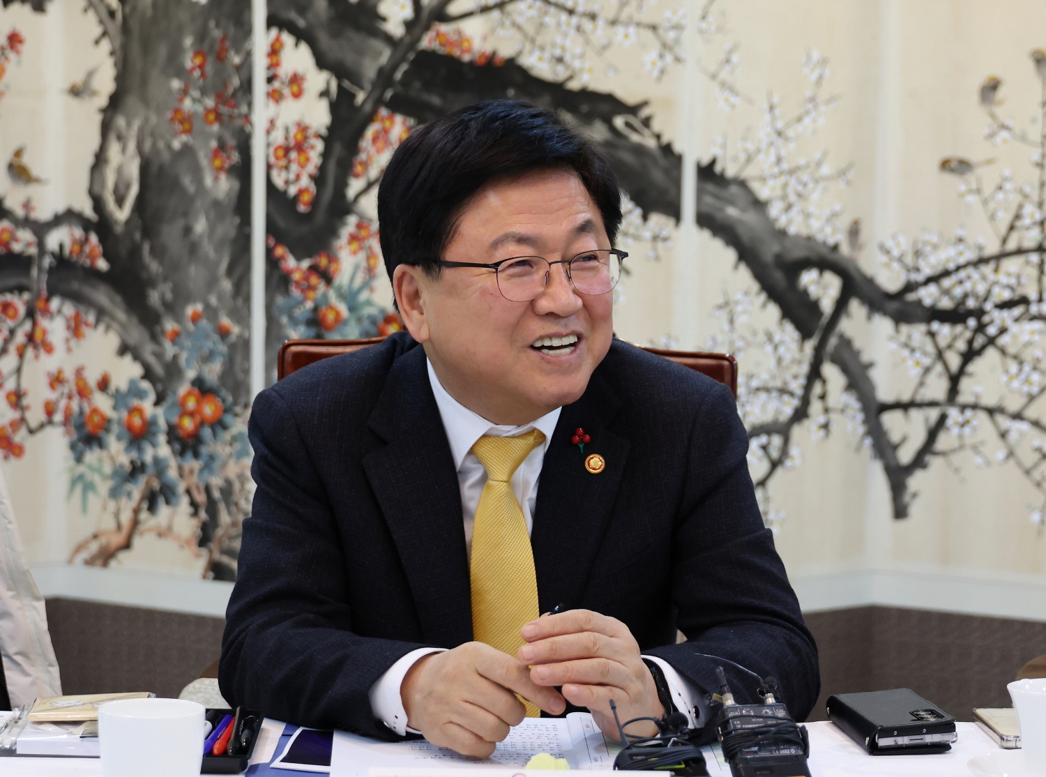 최교진 교육부 장관은 12월 18일(목), 정부서울청사에서 학부모 단체 대표, 현장 학부모들과 함께 ‘제1차 교육진담 간담회’를 개최했다.